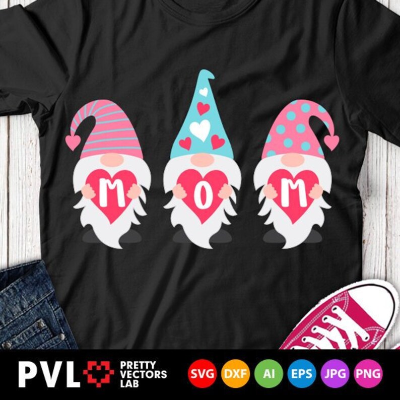 Download Mother's Day Gnomes Svg Gnome Holding Heart Svg Mom Svg | Etsy