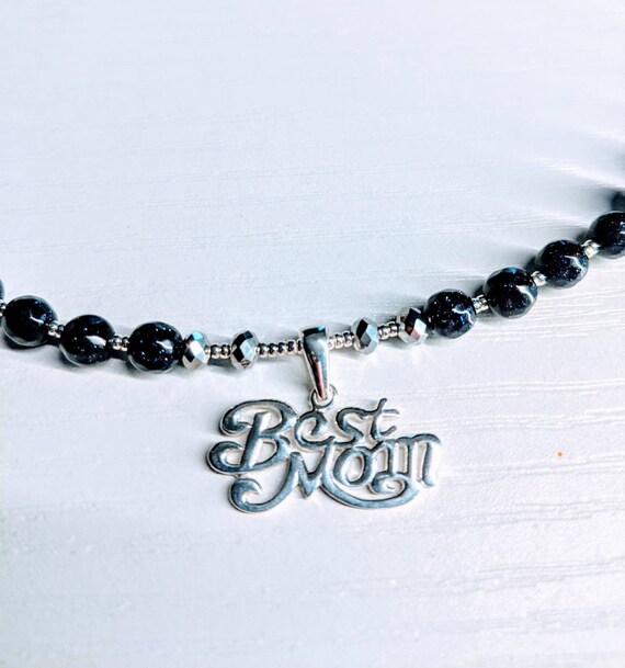 necklace that says mom