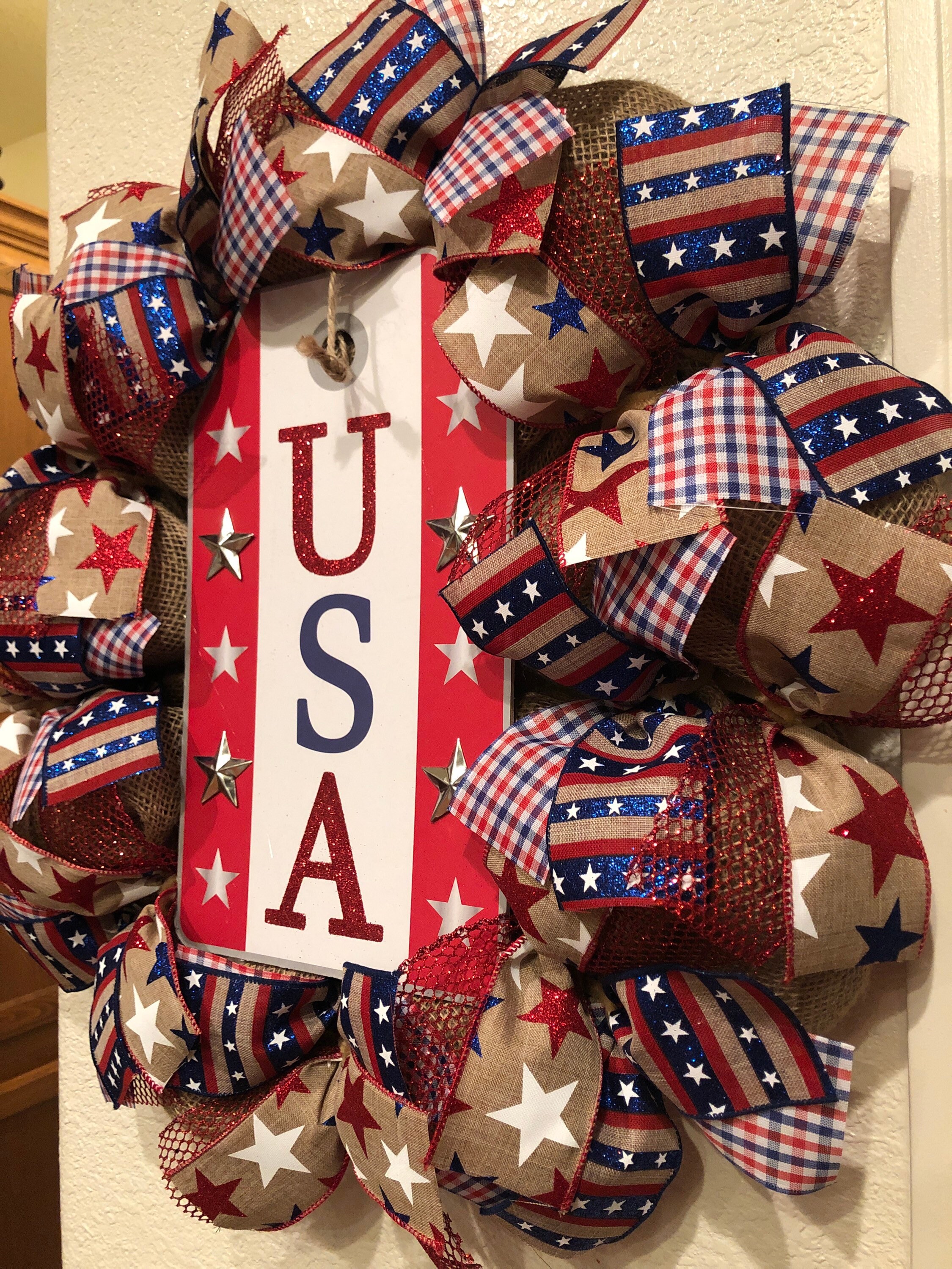 Farmhouse USA Wreath: Burlap Deco Mesh, Patriotic Dog Tag Decor - Etsy