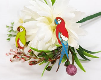 Parrot pin badge