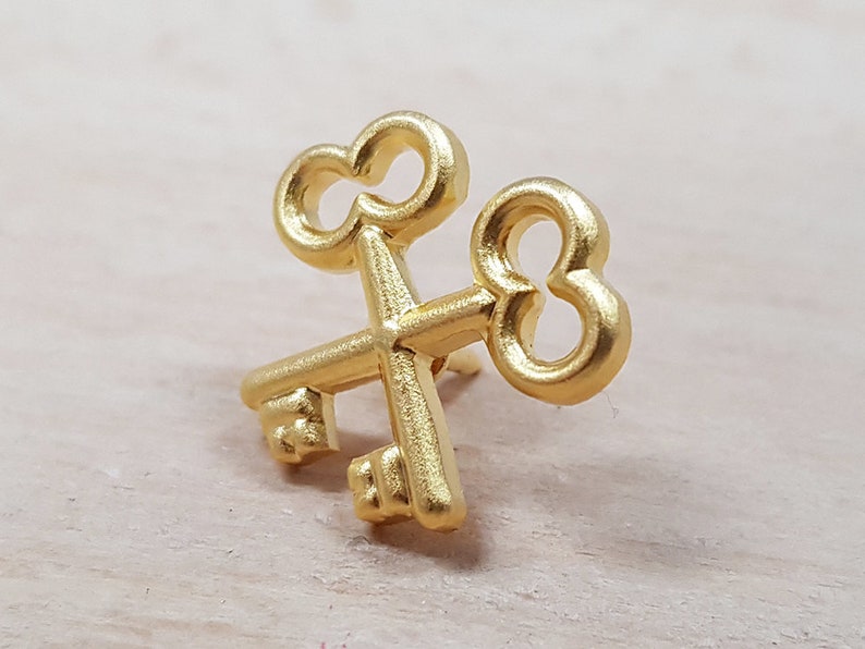 Concierge pin badge Additional zdjęcie 3