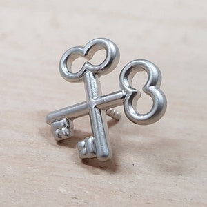 Concierge Pin Badge (additional) - Etsy