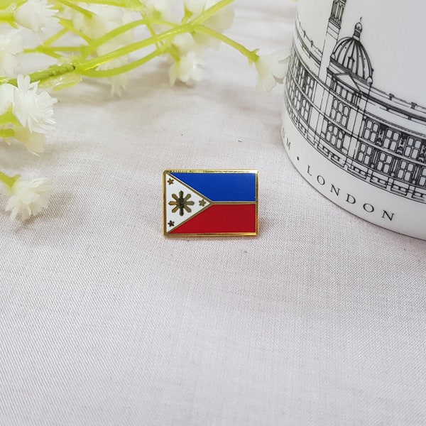 Philippines flag pin badge