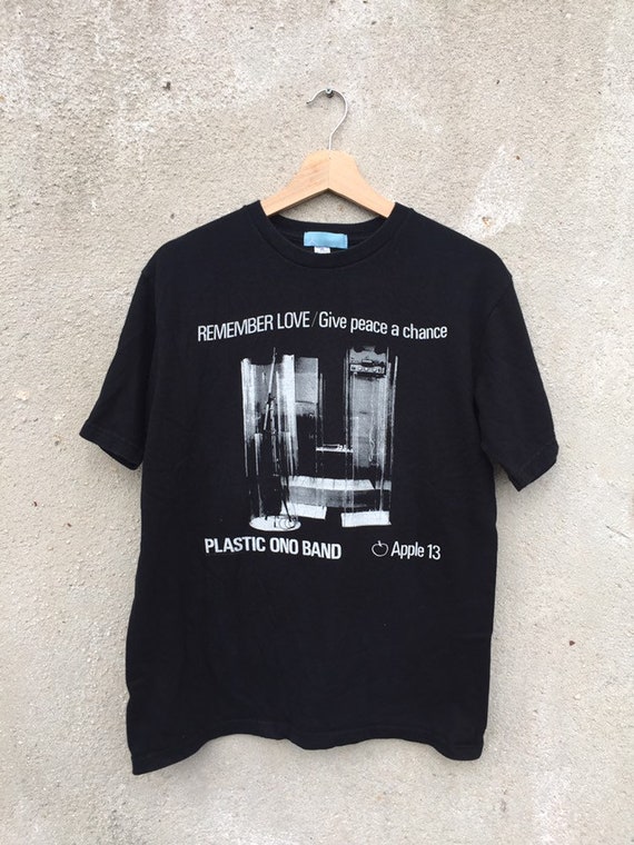 Vintage 00’s Plastic Ono band t shirt/ vintage Ame