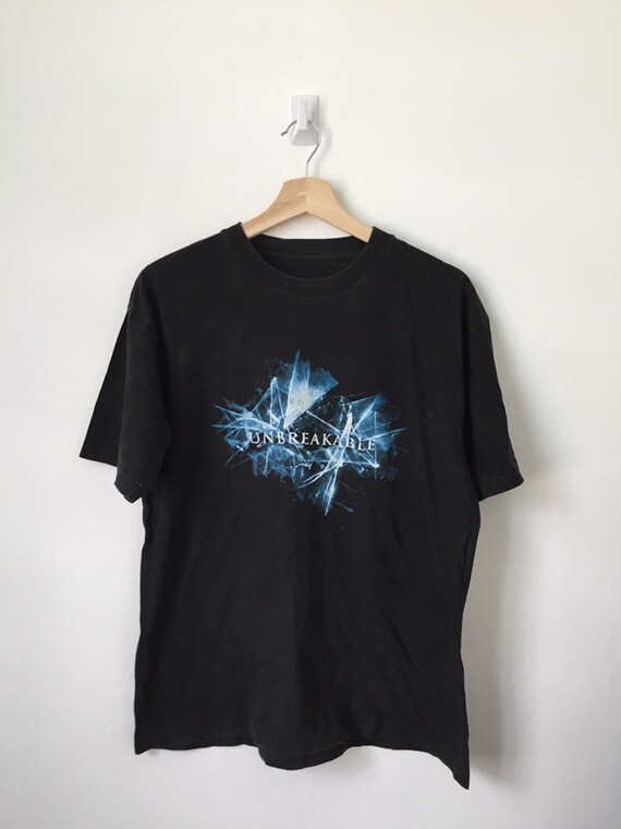 Vintage 00’s Unbreakable movie t shirt/ vintage t