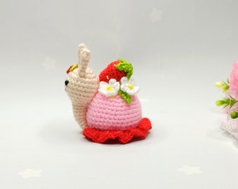 Crochet snail with strawberries PDF pattern, Pattern in English instant download, Amigurumi cupcake , Crochet Snail Plush Tutorial