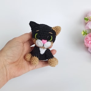 Little black cat pattern, amigurumi cat, black crochet kitten, amigurumi tutorial PDF in English