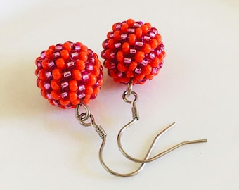 Red pink seed bead ball earrings, Romantic woven beads earrings, Beaded swirl sphere earrings, Trendy bon bon earrings