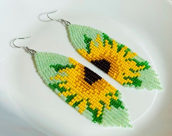 Sunflower beaded earrings with fringe, Colorful bohemian seed bead earrings, Bright floral earrings