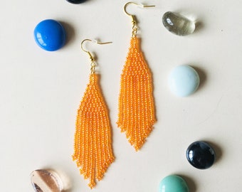 Burnt orange beaded earrings with fringe, Bohemian seed bead earrings, Summer bold earrings, Halloween earrings