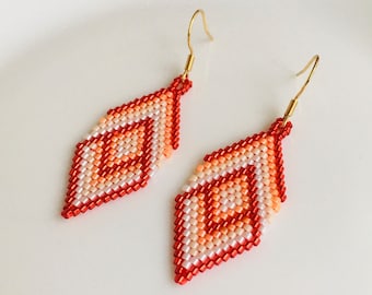 Miyuki beaded earrings in red/orange, Geometric brick stitch earrings, Rhombus seed bead earrings