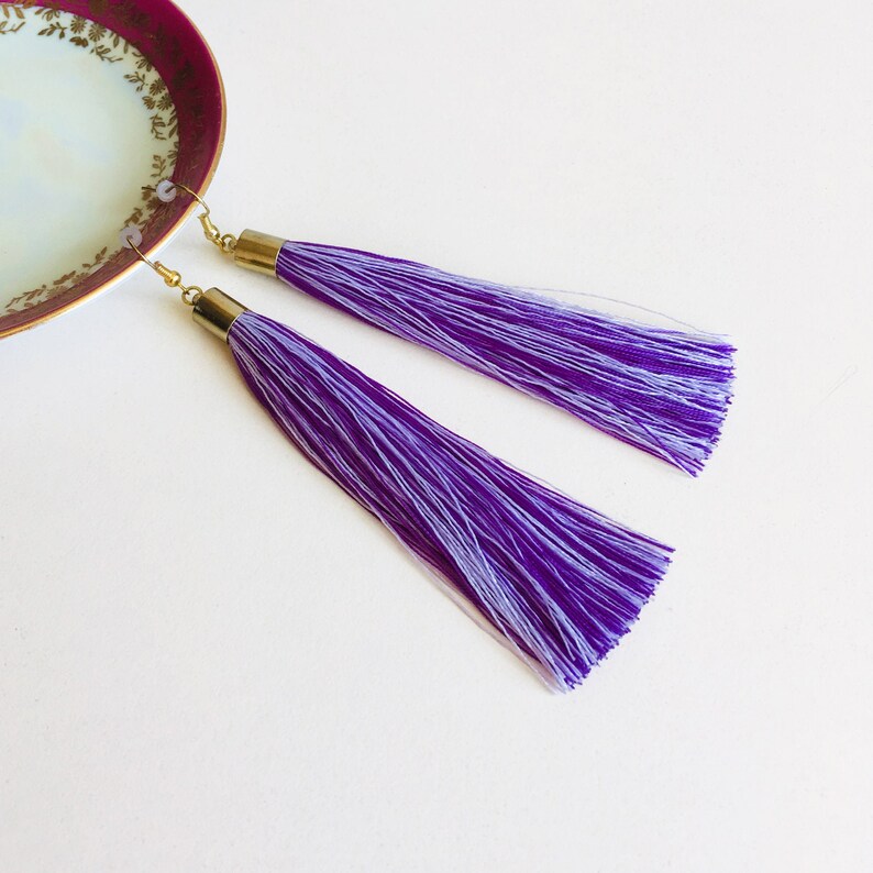Evening tassle earrings Ombre fringe earrings Lilac macrame earrings Long purple tassel earrings