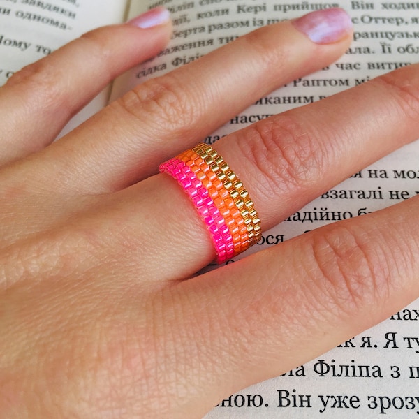 Neon striped delicate peyote ring, Everyday Miyuki Delica seed bead ring, Elegant cocktail ring, Y2K rings