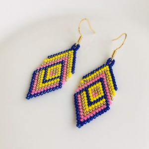 Miyuki beaded earrings in blue/yellow, Geometric brick stitch earrings, Rhombus seed bead earrings image 1