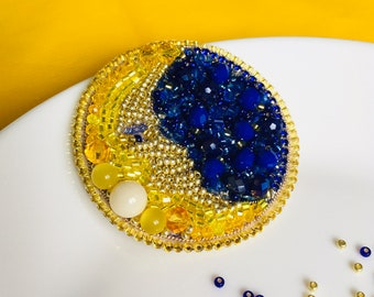 Crescent moon beaded brooch, Embroidered celestial brooch, Moon face jewelry, Celestial pin, Blue crystal bead brooch