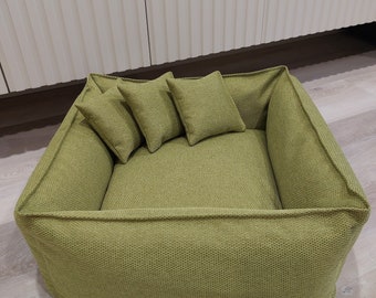 Luxury handmade pet bed, cots / Custom dog present/ Pets bed small, medium, large. Personalisation