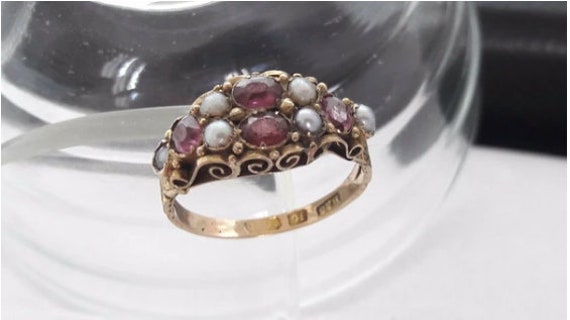 Antique Victorian 15ct Yellow Gold Garnet and Seed