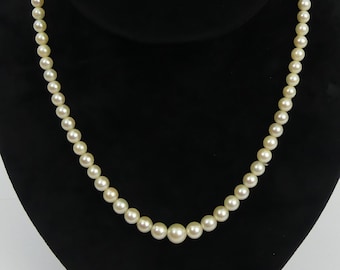 LOVELY CULTURED PEARL 45 Cm Long Necklace 18Ct Clasp - 19 Grams