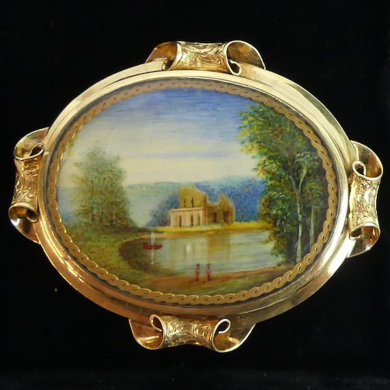 VICTORIAN ANTIQUE 15 ct GOLD hand painted miniatur