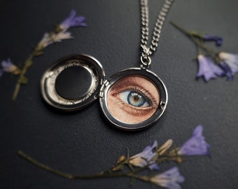 Custom Vintage Photo Locket/ Watercolor Custom Lover's Eye / Vintage Lover's Eye Pendant /Lover's Eye Painting/ Custom Watercolour painting