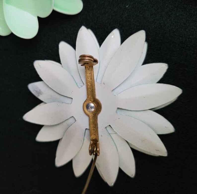 1950/'s Enamel Flower Brooch Vintage Floral Costume Jewelry Mid Century Kitschy Flower Pins