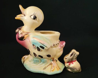 Vintage Spring Chick Easter Planter/ Shawnee Pottery Collectible/ Kitschy Easter Planter Decor