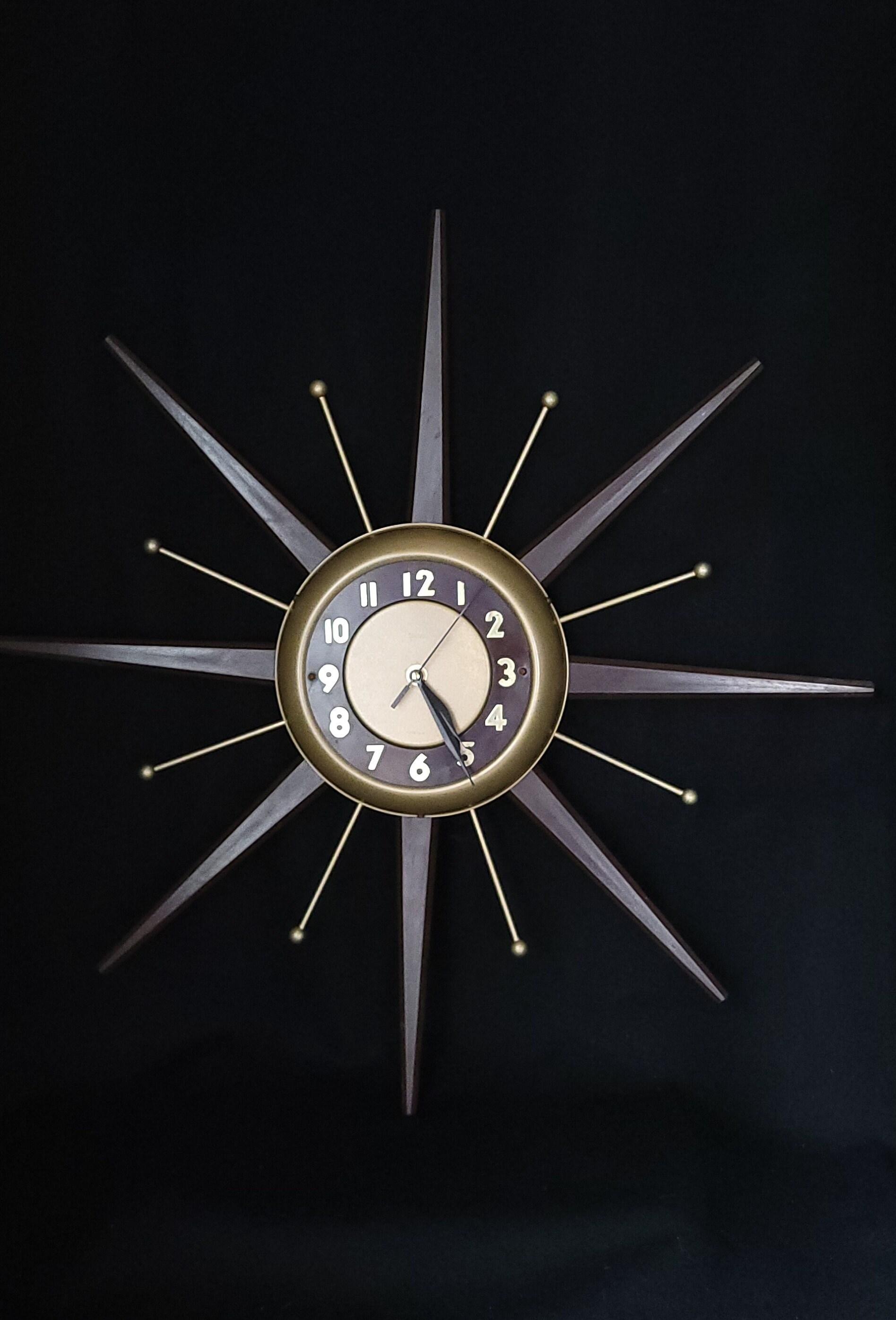 Vintage United Starburst 1950's Wall Clock/ Atomic Wall