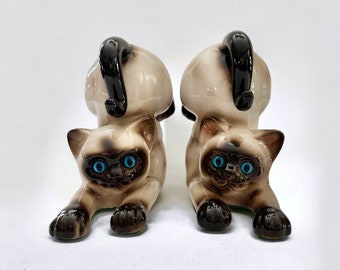 HannahLoveCeramics Siamese Cat Brooch, Ceramic Cat Face Magnet, Cat Lover Gift, Cat Magnet, Porcelain Pin