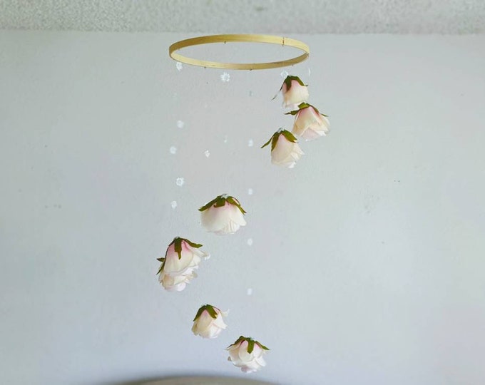 Blush Rose Baby Mobile - Floral Nursery Mobile - Flower Baby Girl Mobile - Rose Nursery Decor - Crib Hoop Hanging - Cot Mobile - Mobile Bebe