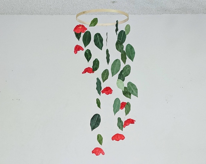 Red Poppy Baby Mobile - Floral Crib Mobile - Red Baby Girl Decor - Leaf Nursery - Red Baby Room - Leafy Cot Decoration - Hanging Crib Decor