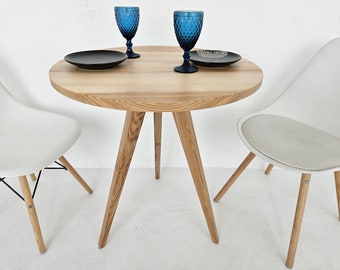 Runder Holztisch, Massivholztisch, Esstisch aus Holz, runder Esstisch aus Holz, skandinavischer Tisch, runder skandinavischer Tisch aus Massivholz