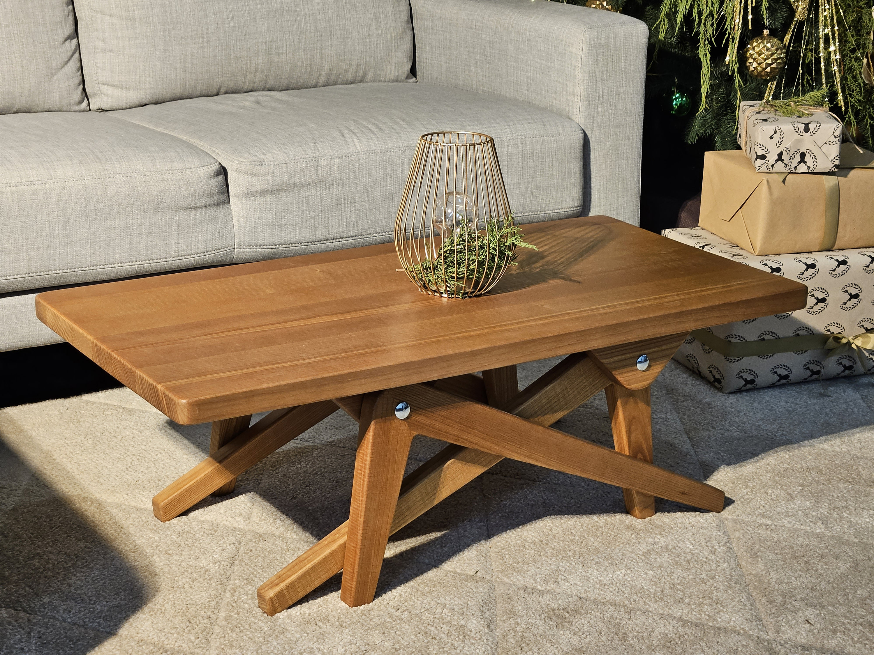 Eat at sofa table