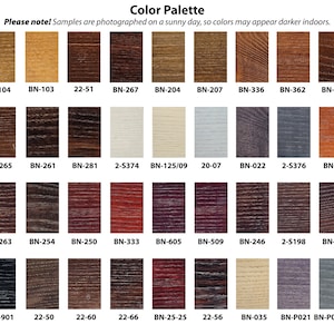 Puede incluir: Carta de colores con 48 muestras de tinte para madera. Cada muestra est&aacute; etiquetada con un c&oacute;digo, como 20-01, BN-104 y 2-5454.