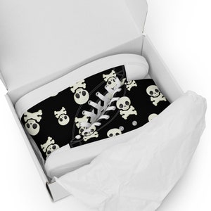 Schedel en kruisbeenderen dames hoge top canvas schoenen, Cadeau voor Pirate Princess