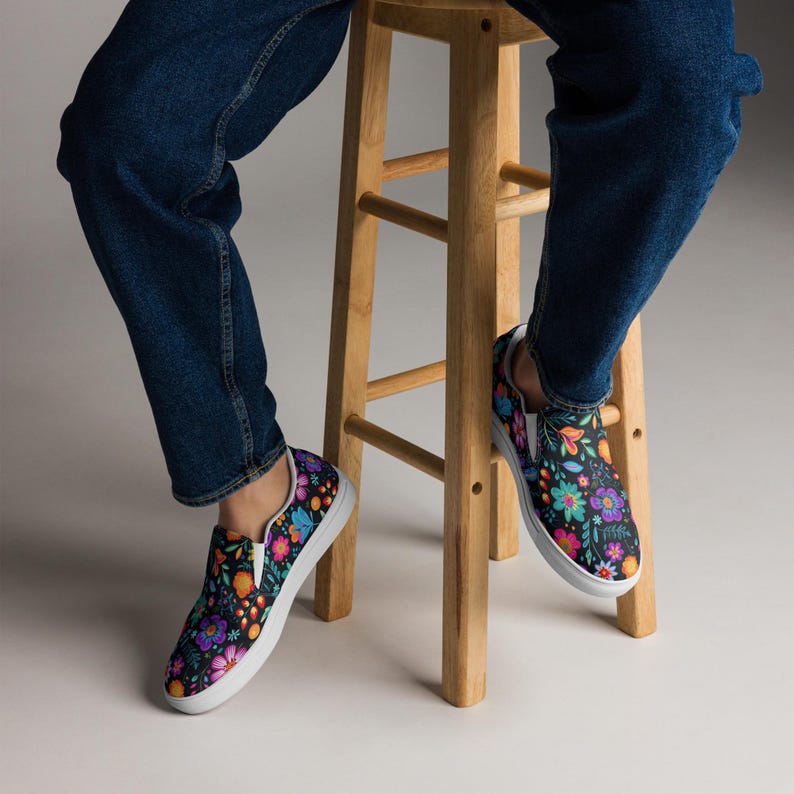 Mexican Flower Print Men’s slip-on canvas shoes, Men's Summer Shoes