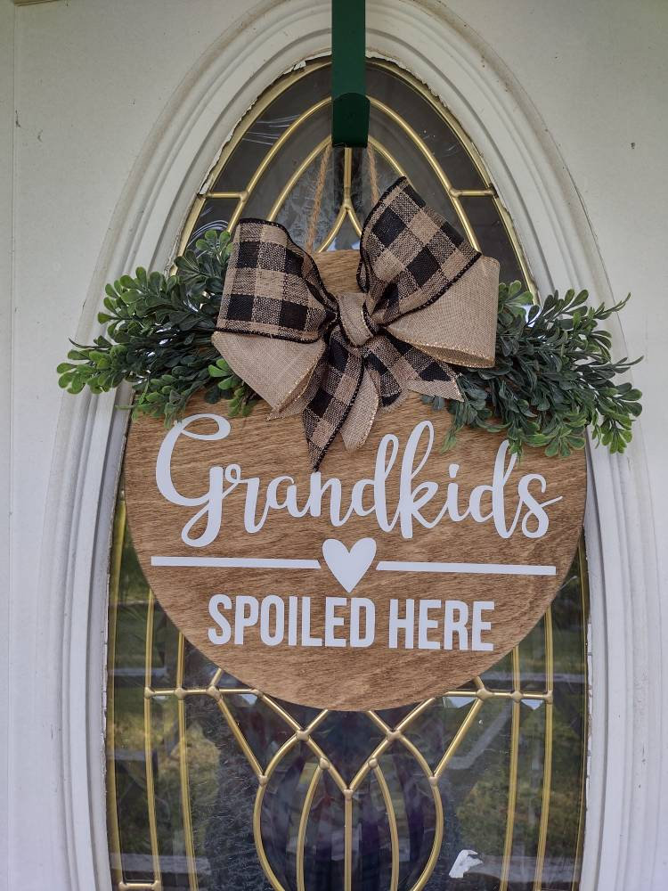 Bloom! Moms in May Skooters Roadhouse Shorewood Open To The Public