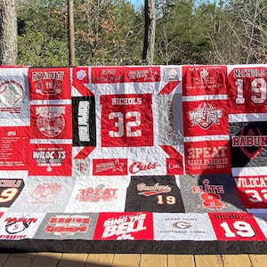 T-shirt Quilt-Memory Quilt-Keepsake Quilt-College Quilt-Sport Quilt-Custom Quilt-CUSTOM Order-DEPOSIT ONLY