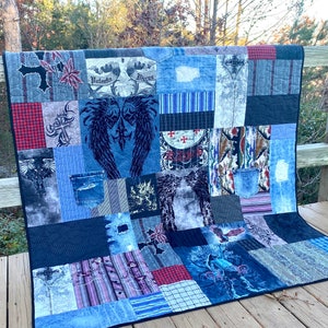 T-shirt Quilt-Memory Quilt-Keepsake Quilt-College Quilt-Sport Quilt-Custom Quilt-CUSTOM Order-DEPOSIT ONLY
