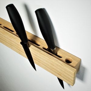 Magnetic Knife Rack in Oak with extra knife slots at rear