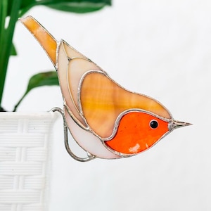 Stained Glass Robin Bird Handmade Suncatcher for Father’s Day Gift Planter Decoration Home Decor for Her Elegant and Unique Plant Ornament