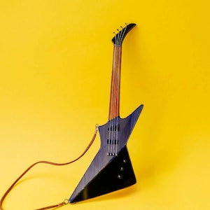 Atrapasueños de guitarra eléctrica con vitrales, música rock, adorno artesanal para ventana, regalo para el Día de la Madre