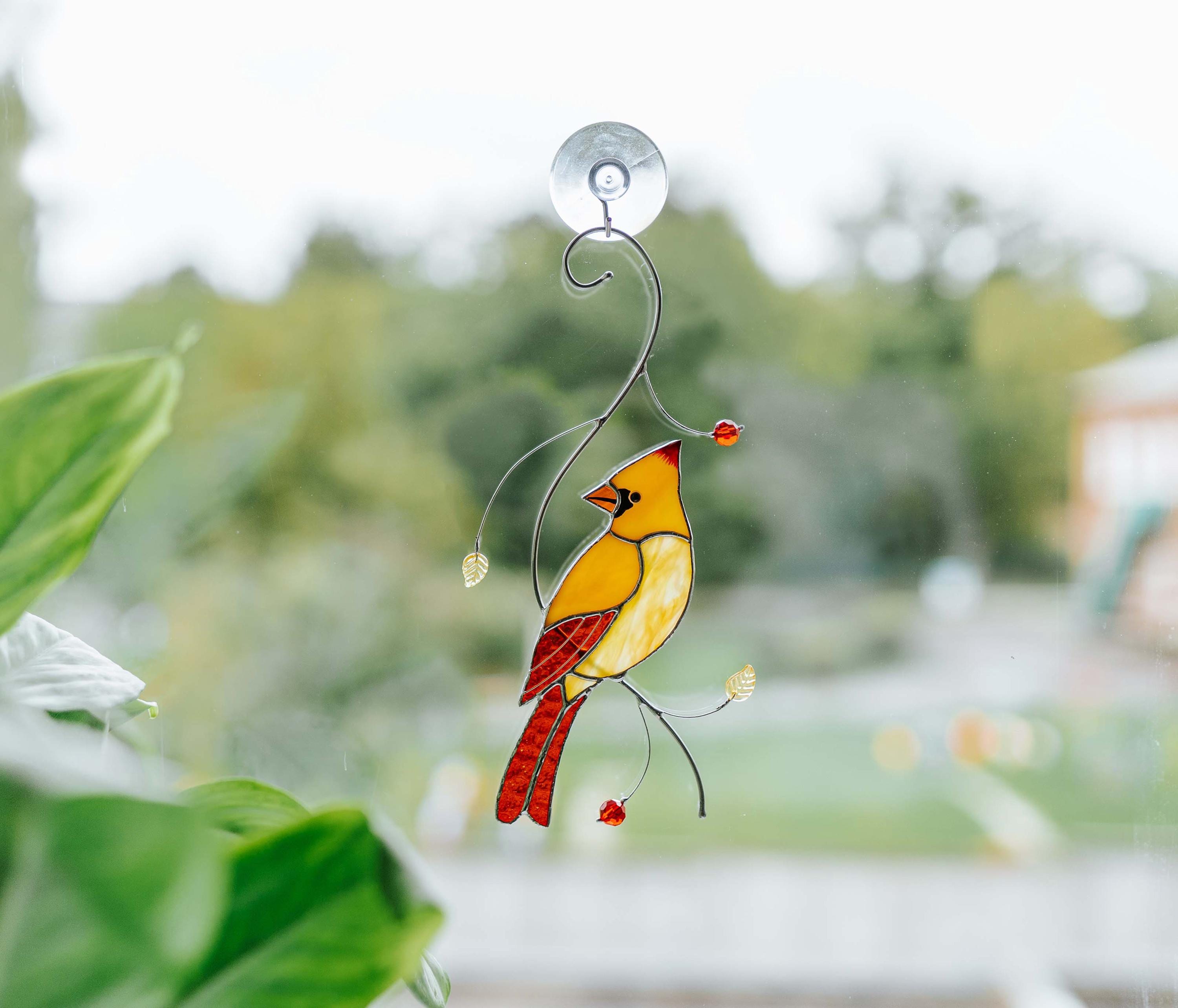 HAOSUM Oiseau Cardinal Rouge Sur Branche à Suspendre Pour Fenêtre, Attrape-soleil Cardinal Rouge, Cadeau Pour Grand-mère, Maman, Oiseaux Rouges 2022 (cardinal Rouge
