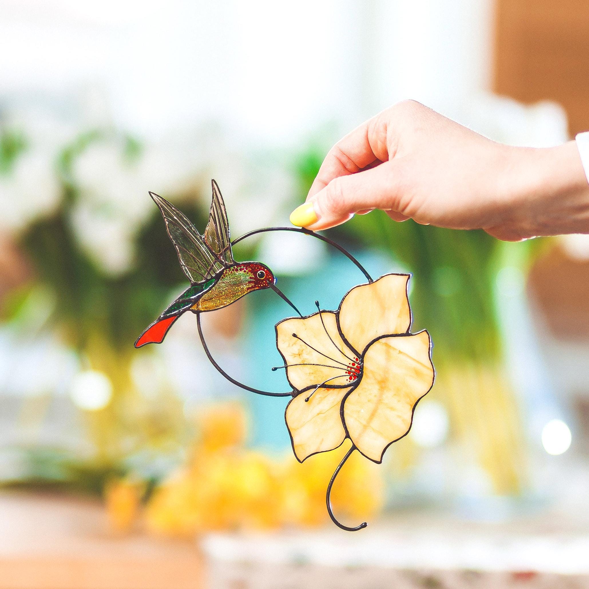 Buntglas Pflanzenaufhänger Kolibri Mit Blume – Sonnenfänger Für Innen & Außen, Bis 9 Kg
