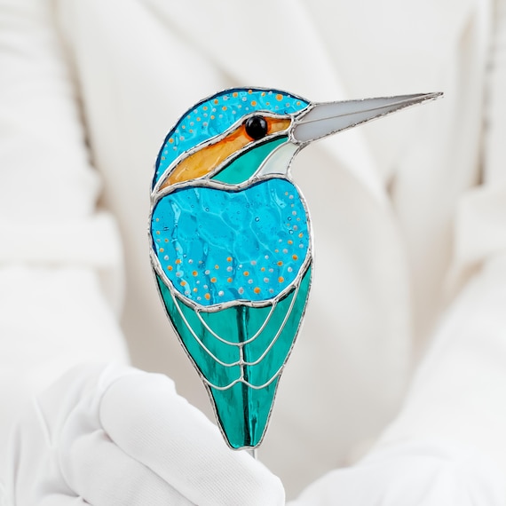 ステンドグラス　青い鳥とぶどうのサンキャッチャー ステンドグラスのカワセミのサンキャッチャー：鳥の窓飾り、植物好きへ