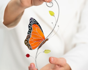 Monarchfalter Suncatcher, Glasmalerei Schmetterling Fensterverzierung, handgemachtes Dekor, Muttertagsgeschenk