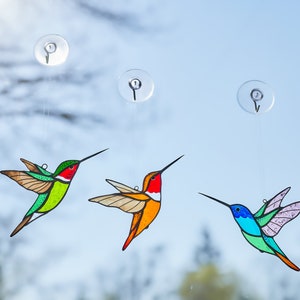 Kolibrie suncatcher raamhangers Set van 3 kolibries Vogelliefhebber cadeau Gebrandschilderd glas decor Cadeau voor moeder Glazen vogel decor afbeelding 8