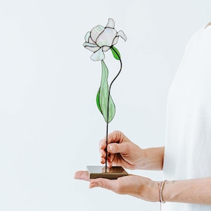 Stained Glass Tulip Suncatcher: Modern Floral Table Decor, Handmade