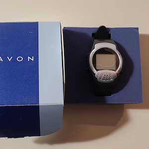 Avon Voice Recording Alarm Watch (NEW) Needs Batteries   size is unknown