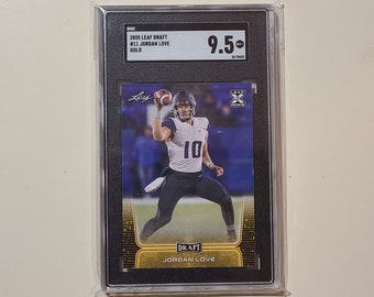 Jordan Love 2020 Leaf Draft Gold RC Rookie Football Card graded SGC 9.5
