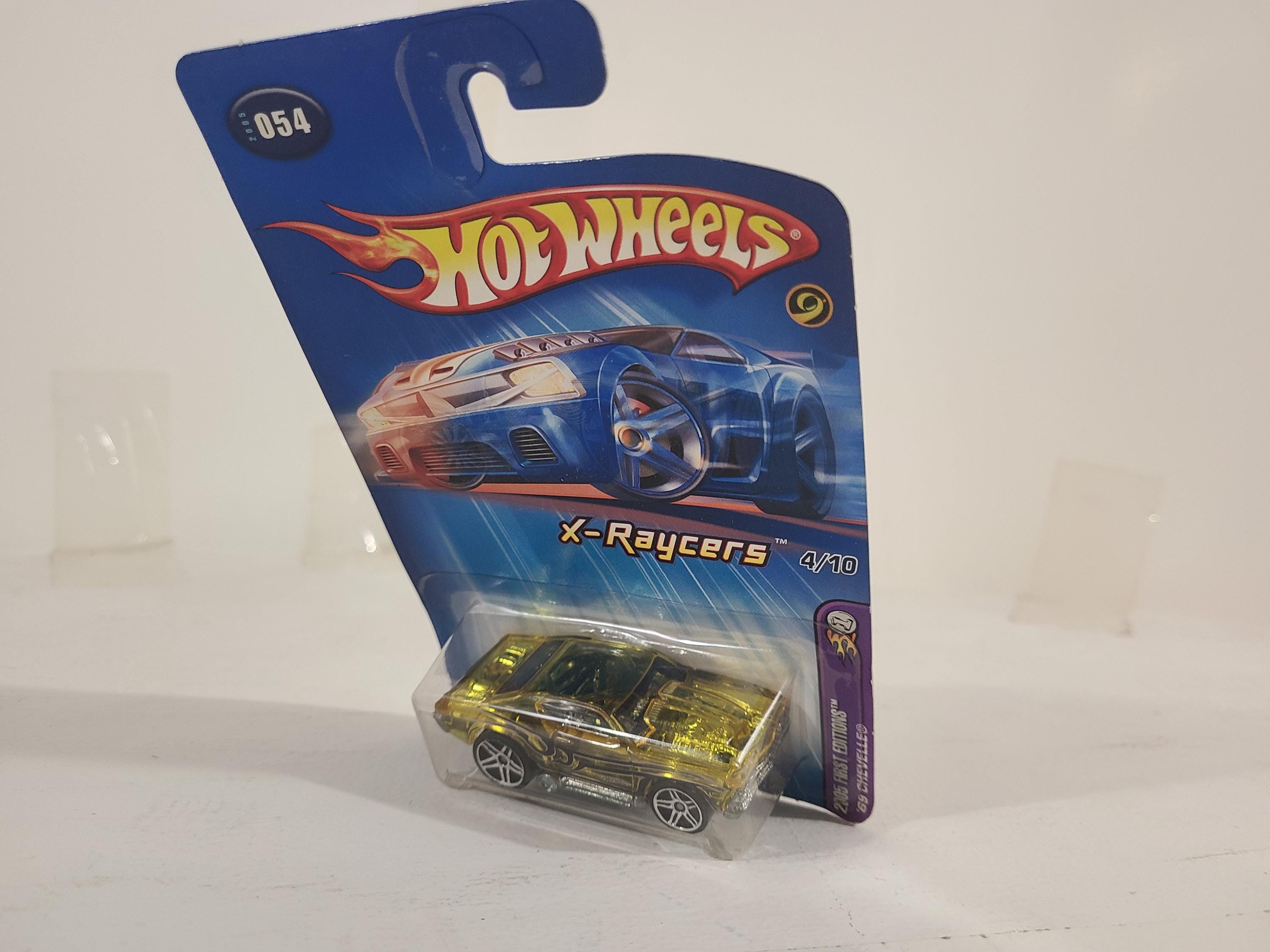 69 Chevelle 2005 First Editions X-raycers Hot Wheels Car (brand